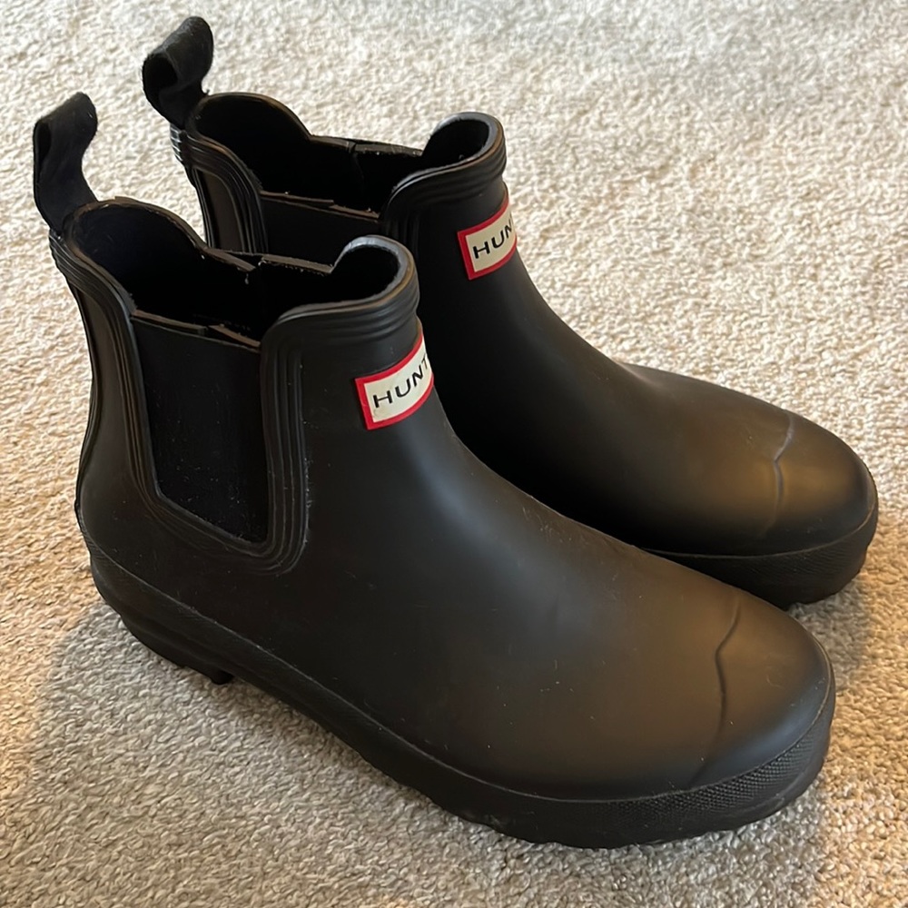 Hunter Chelsea rain boots
